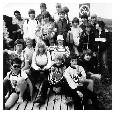 Oben Werner, Katrin Sch&uuml;ler, Andrea Lundelius, Larissa, Katja Kretzer, Nina Koberstein, Birger L&uuml;neburg (verdeckt), Monika, Regine, Arne Bock, Ilka Schmude, Life Singelmann; unten: Han, Thorsten Dwars, Fiede, Britta, Bernd, Matthias K&ouml;ppen, Tanja Petersen.