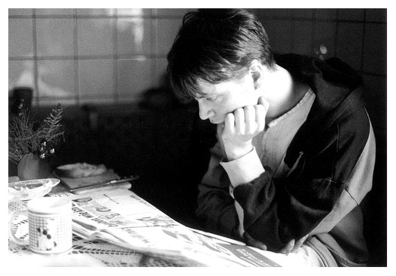 Eckb&auml;lle und Horoskope. Der gute alte Partymorgen ist durch nichts zu toppen. 2001.