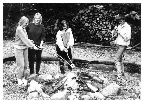 Stephanie, Ilka, Annika, Jan. 1990.
