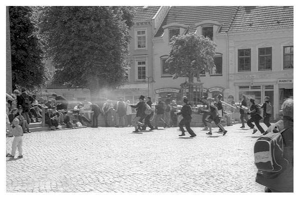 1994. Vermutlich Lazi f&uuml;hrte diesen Kampfverband an.