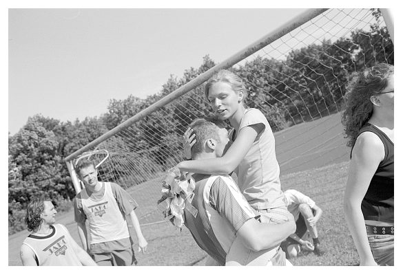 Unmengen an Cheerleadern beim VI. Abicup. 2005.