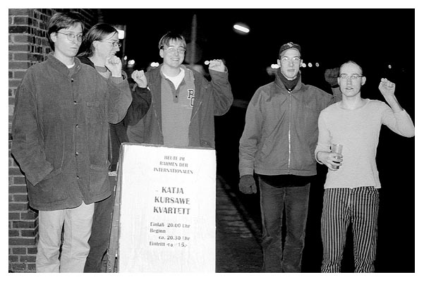 Glasses sind: Slimane, Diego, Florinho, Zar Balthar, Quarkus. Foto: Han. 1997.