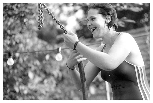 Conny nimmt die Seilbahn. 2002.