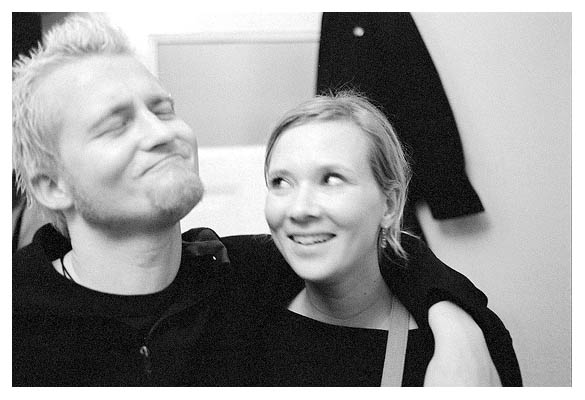 In Remcos Geburtstagsflur: Lazi und Inga S.  2003.