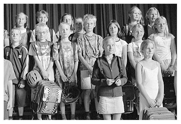 Teile der Sexta C 2003/2004. Max ist der dritte von links. 2003.