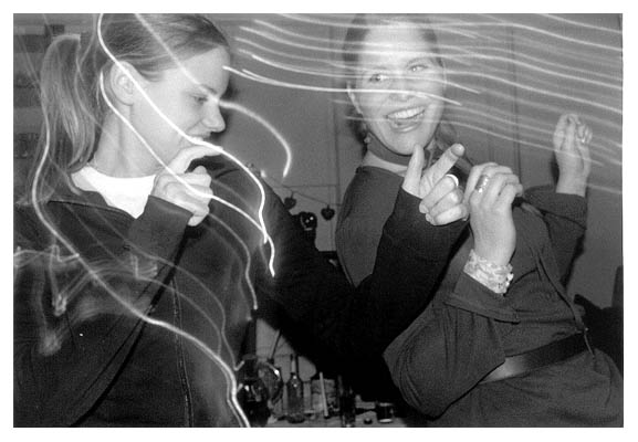 Wilder Rock&acute;n&acute;Roll: Wiebke H. und Astrid F. 2002.