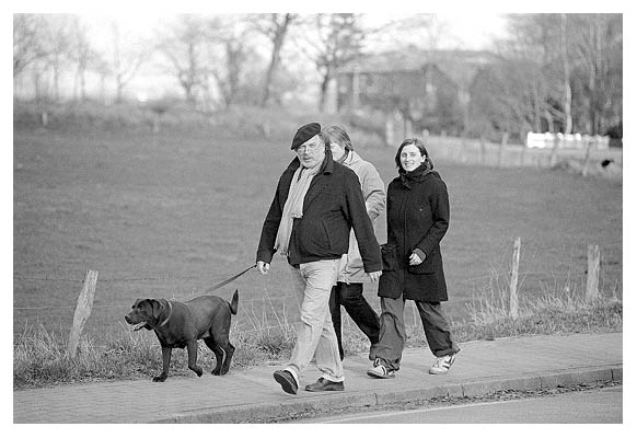 Alle Hunde hei&szlig;en Ronja und die nicht ganz kompletten  Kiehls auf dem Weg nach Hause. 2004.