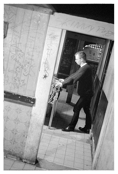 In der Geschichte des Dorns gab es immer mal wieder Krisen. Diese war im  Herbst 1996. Es ist halb zwei und niemand au&szlig;er uns da. 