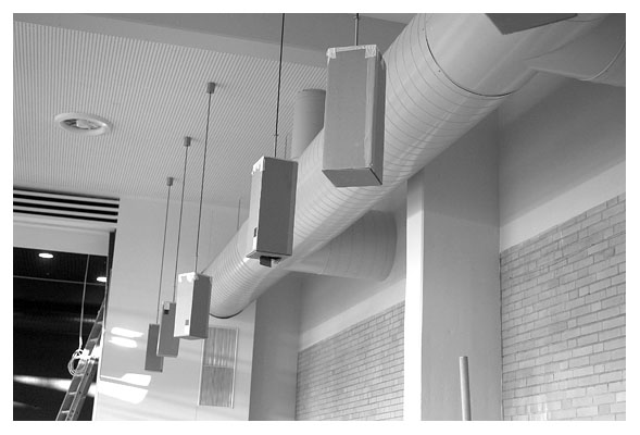 Mittlerweile ist der angebliche Staubschutz weg. 2006.