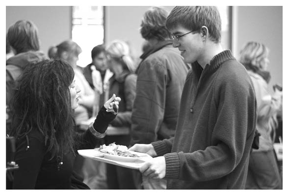 Lea und Jens in der TSS-Mensa. 2006.