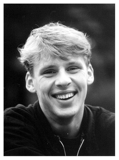 Manuel bei der Zeugnisfeier 1990 im Schlo&szlig;park.