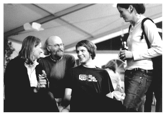 Die Nesselhaufs. 2002.