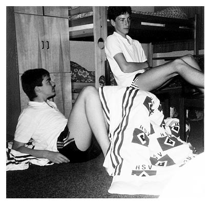 Oke wird auf dem Boden schlafen und Thorsten wird uns gleich an seinem Wissen teilhaben lassen. 1985