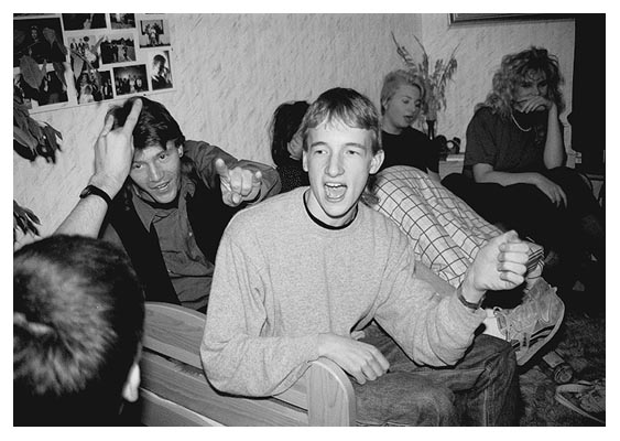 Oke, Arne, Jan, eine verdeckte Vera, Dorit, Sonja. 1988.